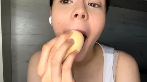 Mila online show from April 15, 10:33 am