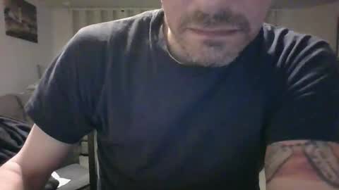 Snapshot of joe5star chatting on January 13, 4:39 am joe5star online show from January 13, 4:39 am