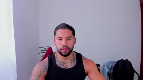 joe_esthetic online show from November 25, 2:06 pm