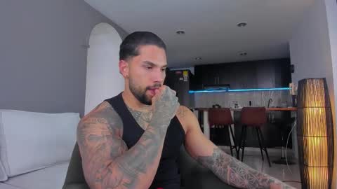 joe_esthetic online show from March 27, 9:47 pm