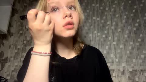 Snapshot of joeannfurgison chatting on February 1, 11:53 am Aurora online show from February 1, 11:53 am