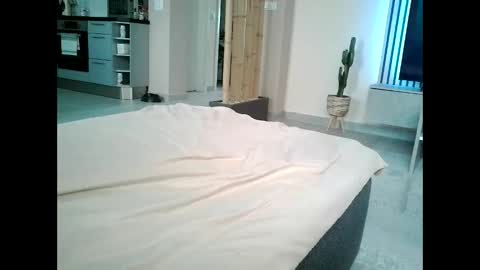 joel044 online show from January 13, 1:27 pm