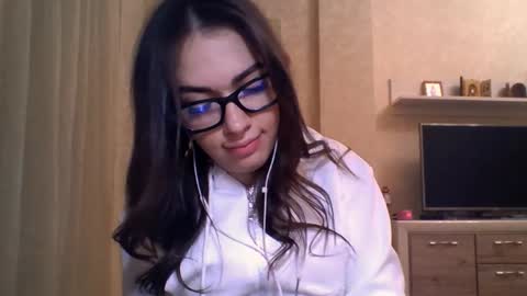 Jennifer online show from November 3, 7:37 pm