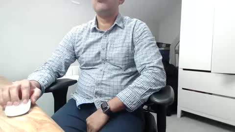 joeshades21 online show from February 20, 12:15 pm