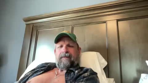 joestros online show from April 13, 8:25 pm