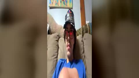 Snapshot of joey_binaa chatting on June 19, 5:56 am joey_binaa online show from June 19, 5:56 am