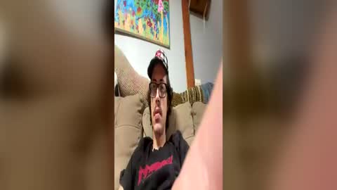 Snapshot of joey_binaa chatting on June 22, 4:04 pm joey_binaa online show from June 22, 4:04 pm