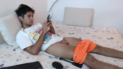 Snapshot of johan_03 chatting on October 3, 7:55 pm johan online show from October 3, 7:55 pm
