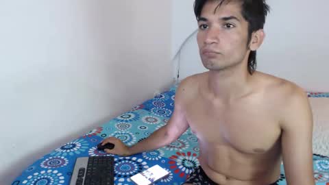 Snapshot of johan_03 chatting on October 16, 4:02 am johan online show from October 16, 4:02 am