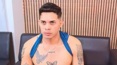 Snapshot of johan_speitzer chatting on March 2, 5:08 am johan speitzer online show from March 2, 5:08 am