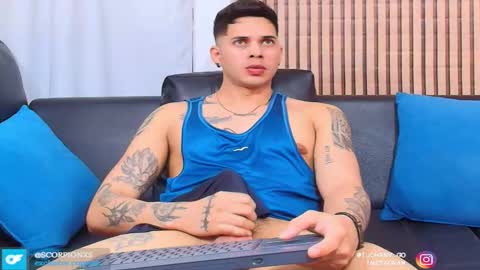 Snapshot of johan_speitzer chatting on March 17, 10:35 pm johan speitzer online show from March 17, 10:35 pm