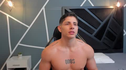 Johan Williams online show from December 11, 4:28 am