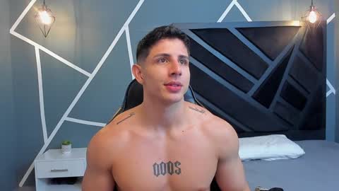 Johan Williams online show from December 12, 6:25 am