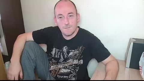 Snapshot of johanbarker chatting on January 19, 12:53 pm Johan online show from January 19, 12:53 pm