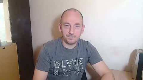 Snapshot of johanbarker chatting on February 13, 12:12 pm Johan online show from February 13, 12:12 pm