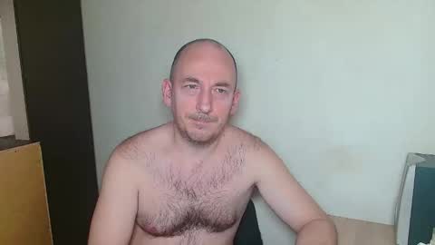 Snapshot of johanbarker chatting on February 24, 12:58 pm Johan online show from February 24, 12:58 pm