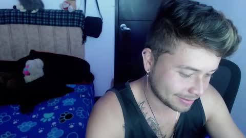 JOHAN independient model online show from October 1, 4:46 pm