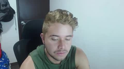 JOHAN independient model online show from October 10, 3:11 pm