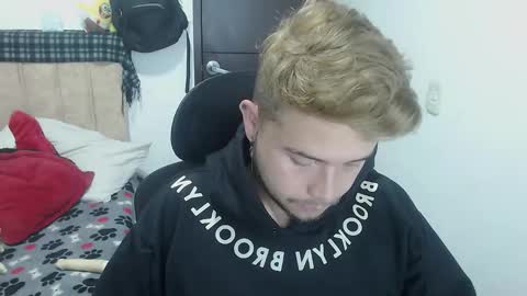 JOHAN independient model online show from October 14, 3:57 pm