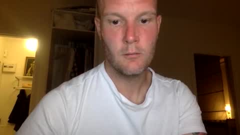 Snapshot of johannesjohnsson780 chatting on April 24, 9:39 pm johannesjohnsson780 online show from April 24, 9:39 pm