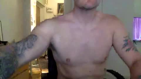 Snapshot of johannesjohnsson780 chatting on April 26, 3:53 pm johannesjohnsson780 online show from April 26, 3:53 pm