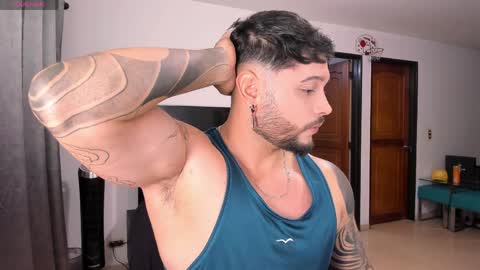 Snapshot of johatsu chatting on March 30, 10:22 pm King - online show from March 30, 10:22 pm