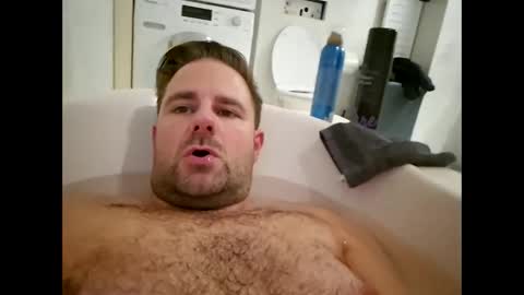 john281985 online show from October 19, 5:57 pm