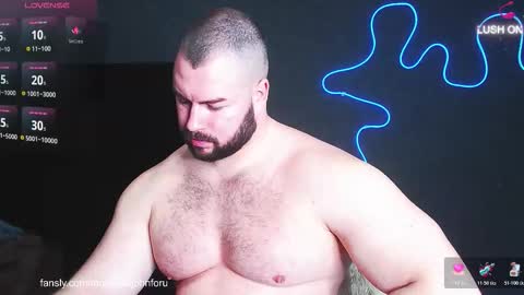 Snapshot of john_and_kiss chatting on February 13, 9:38 am john and kiss online show from February 13, 9:38 am