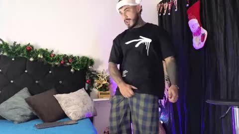 John  online show from November 14, 11:20 am