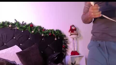 John  online show from December 22, 12:02 pm