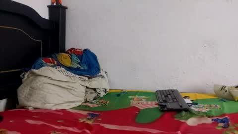 Snapshot of john_balthor chatting on December 6, 11:47 pm online show from December 6, 11:47 pm