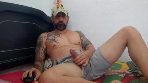 Snapshot of john_balthor chatting on December 31, 5:18 pm online show from December 31, 5:18 pm