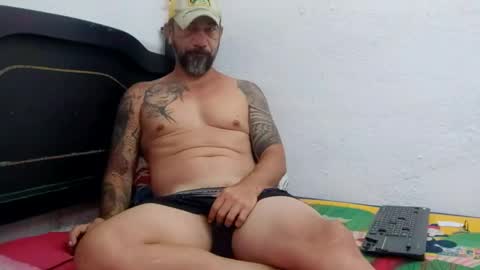 Snapshot of john_balthor chatting on January 19, 9:23 pm online show from January 19, 9:23 pm