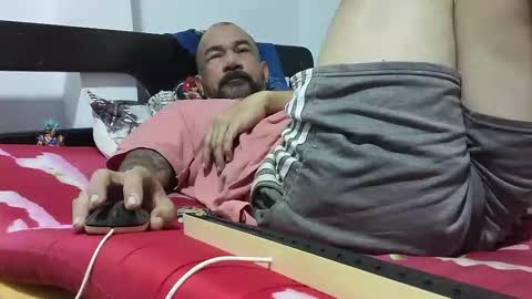 Snapshot of john_balthor chatting on November 9, 7:12 pm online show from November 9, 7:12 pm