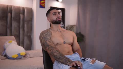 john online show from February 20, 12:19 am