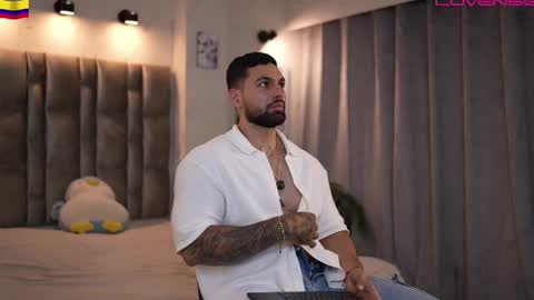 john online show from February 16, 10:39 pm