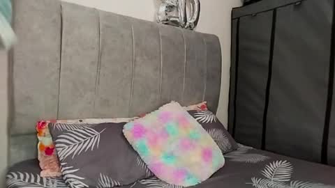 John Vichenso online show from December 3, 1:10 pm