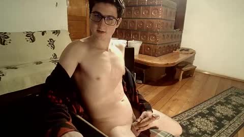 Snapshot of john_x00 chatting on December 2, 9:39 pm John online show from December 2, 9:39 pm