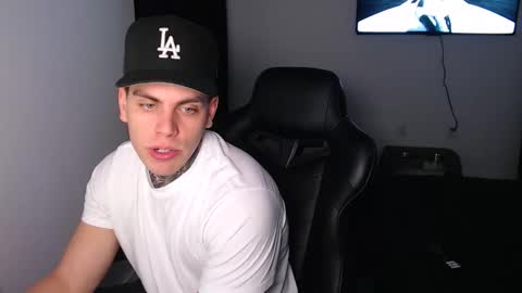 JAXX online show from February 17, 3:58 am