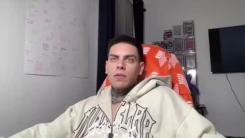 JAXX online show from April 3, 3:59 am