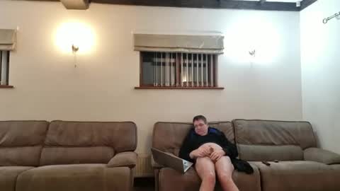 johnathan_stuart33 online show from February 27, 1:49 am