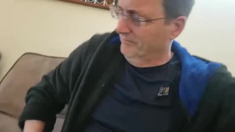 johnathan_stuart33 online show from May 10, 10:59 pm