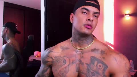 Snapshot of johnbelt_ chatting on February 9, 9:19 pm john belt online show from February 9, 9:19 pm