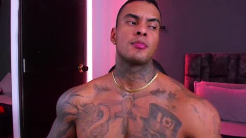 Snapshot of johnbelt_ chatting on February 24, 8:40 pm john belt online show from February 24, 8:40 pm