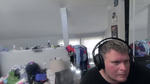 johnfernandez784 online show from June 16, 2:09 pm