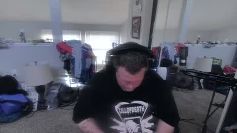 johnfernandez784 online show from June 24, 10:36 am