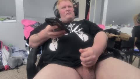 johnfernandez784 online show from July 17, 3:50 pm