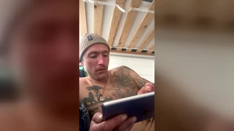 johngiaver3 online show from April 9, 11:37 am