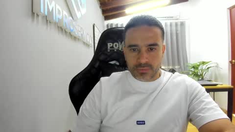 Snapshot of johngmodels chatting on May 23, 1:59 pm JOHN G MODELS online show from May 23, 1:59 pm