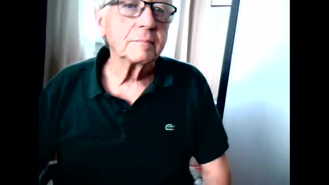 Snapshot of johnjohn6226623 chatting on May 24, 9:25 am johnjohn6226 online show from May 24, 9:25 am